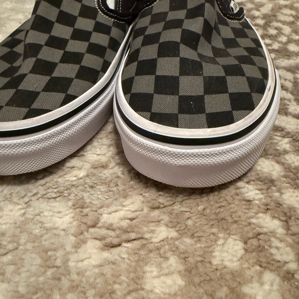 Check Vans - Picture 3 of 8